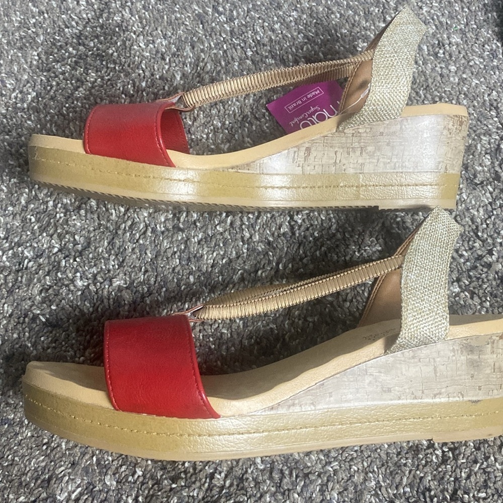 Malu Super Comfort Wedge Sandals sz 9 NWT Natural Massage Impact Absorbing - Picture 2 of 7